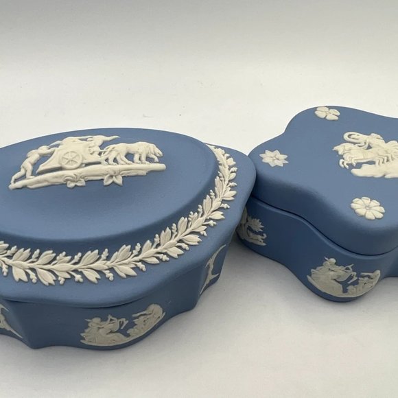 Pair of Wedgwood Jasperware Blue Trinket Boxes - Picture 1 of 6